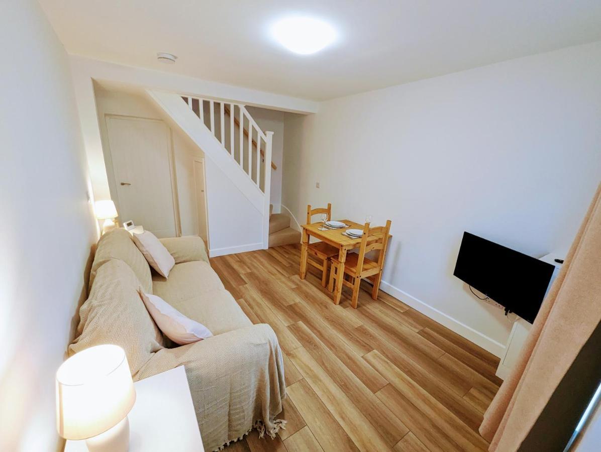 Blossom Holiday Lets - 94 Roseberry Cottages 기스버러 외부 사진